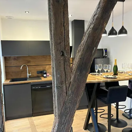 Le Troyes Coeur Apartment