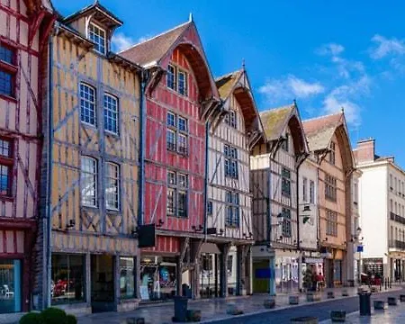 Le Troyes Coeur